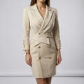 Getailleerde Blazerjurk met Dubbele Rij Knoopsluiting voor Dames - Beige