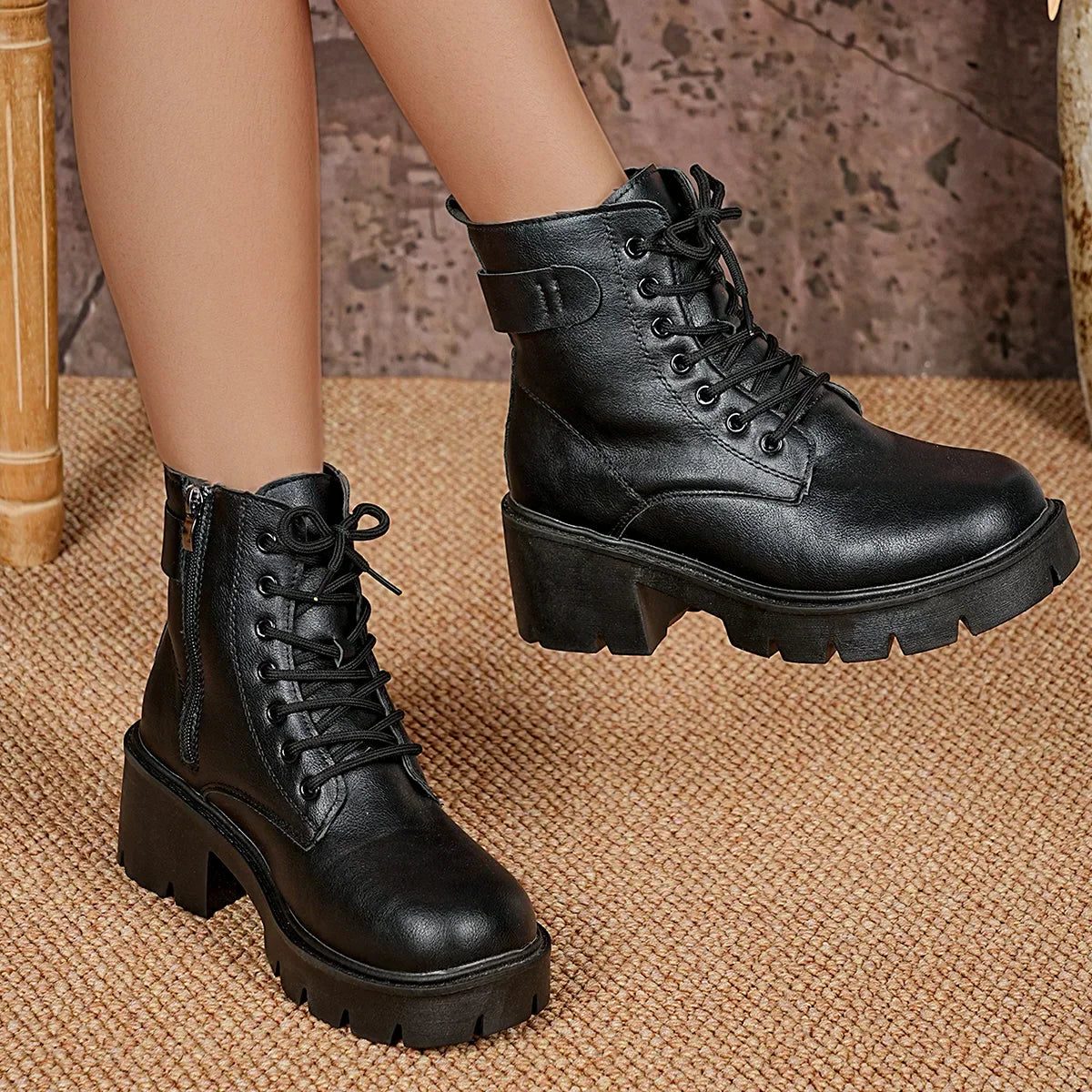 Lace-Up Platform Enkellaarsjes met Blokhak voor Dames