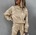 Oversized Trainingspak met Sterrenpatroon voor Dames - Abrikoos met letters